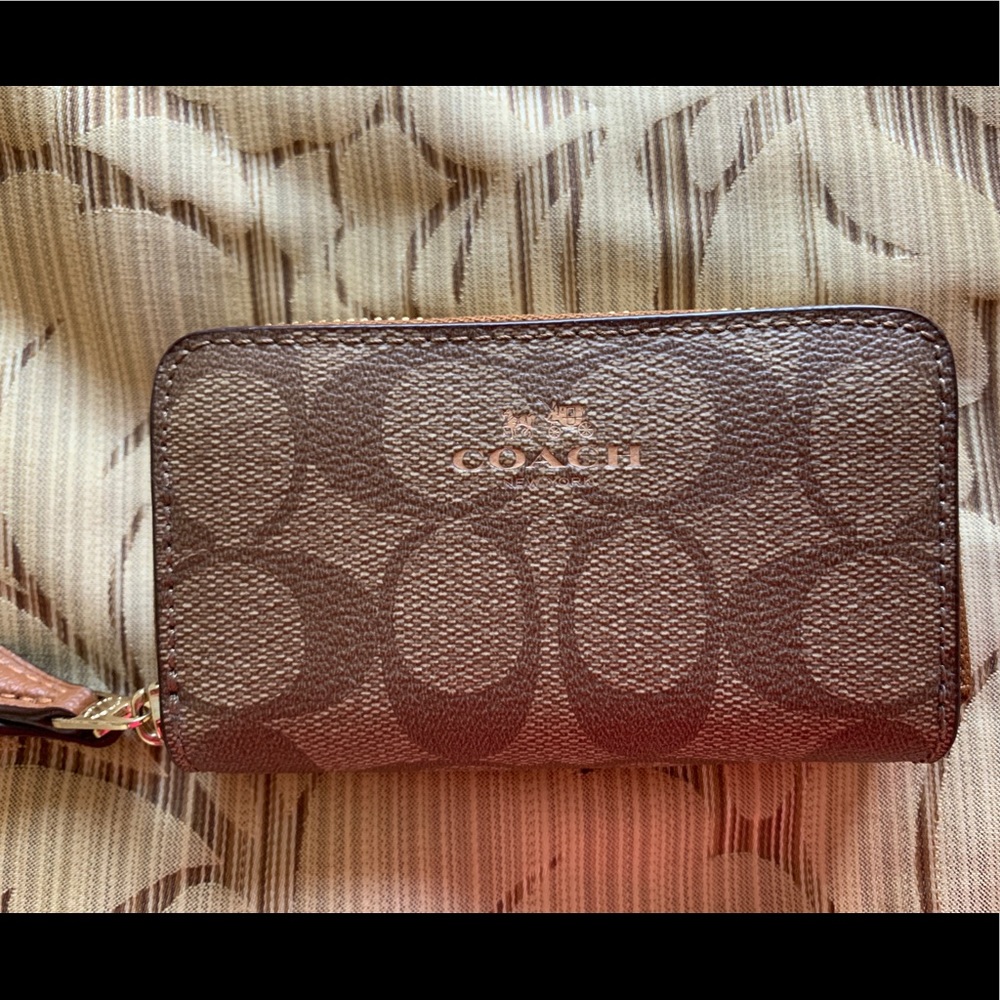 Coach zip around card wallet